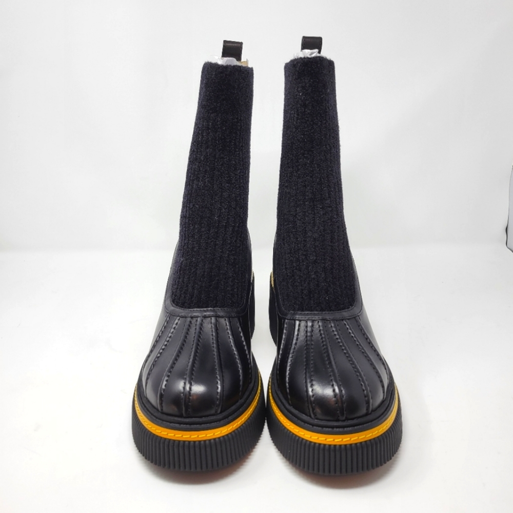 Aerosoles Boots size 8 - Picture 2 of 7